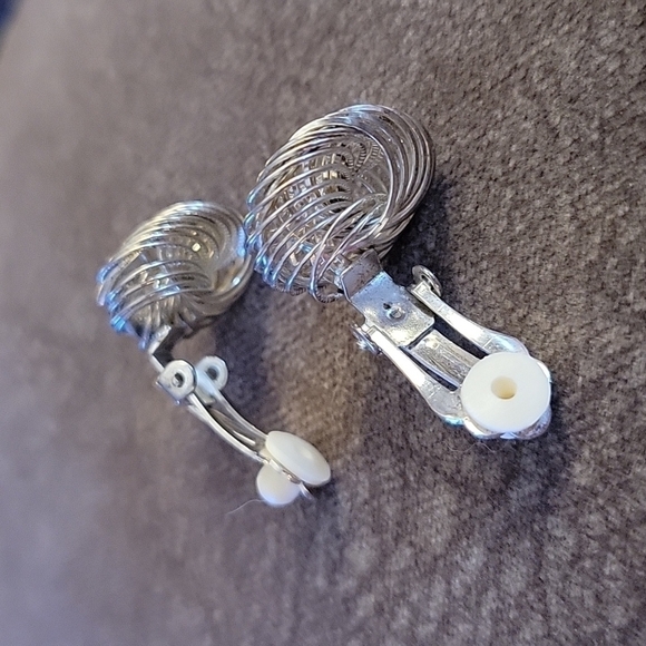 VTG Estate Silvertone Spirograph Swirl Nebula Knot Clip-on Earrings - Picture 5 of 6
